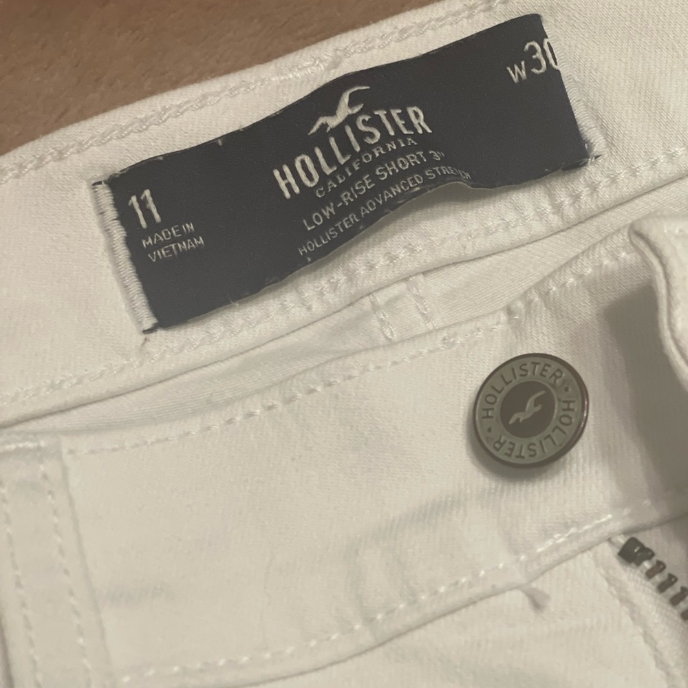NWOT Hollister Shorts - White
